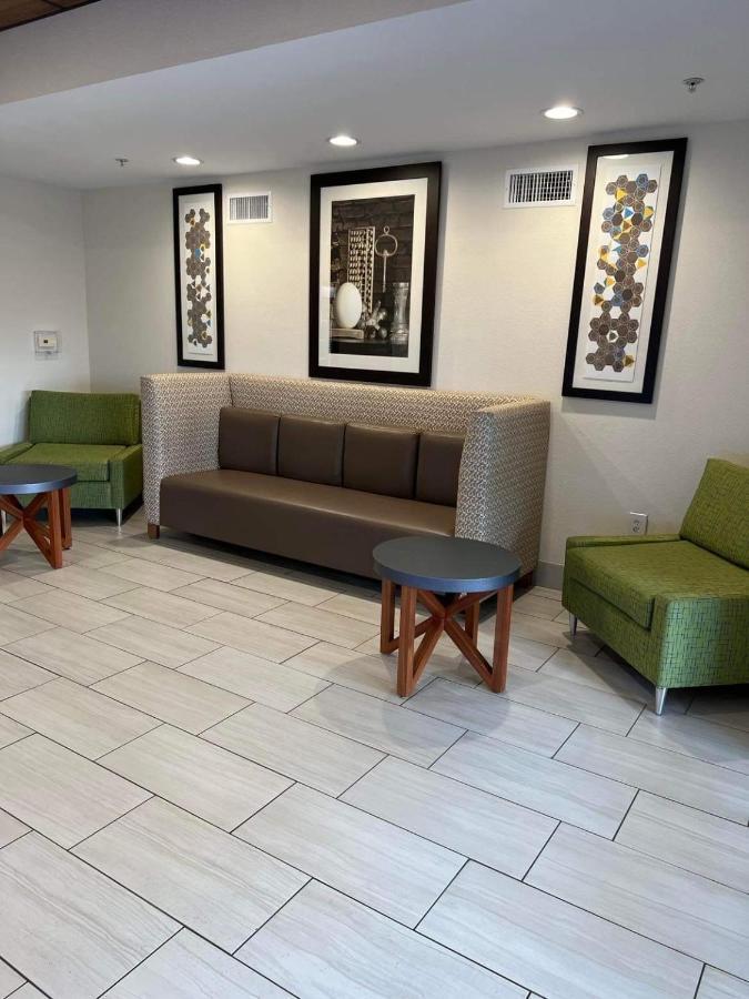 Holiday Inn Express & Suites Ozona By Ihg Zewnętrze zdjęcie