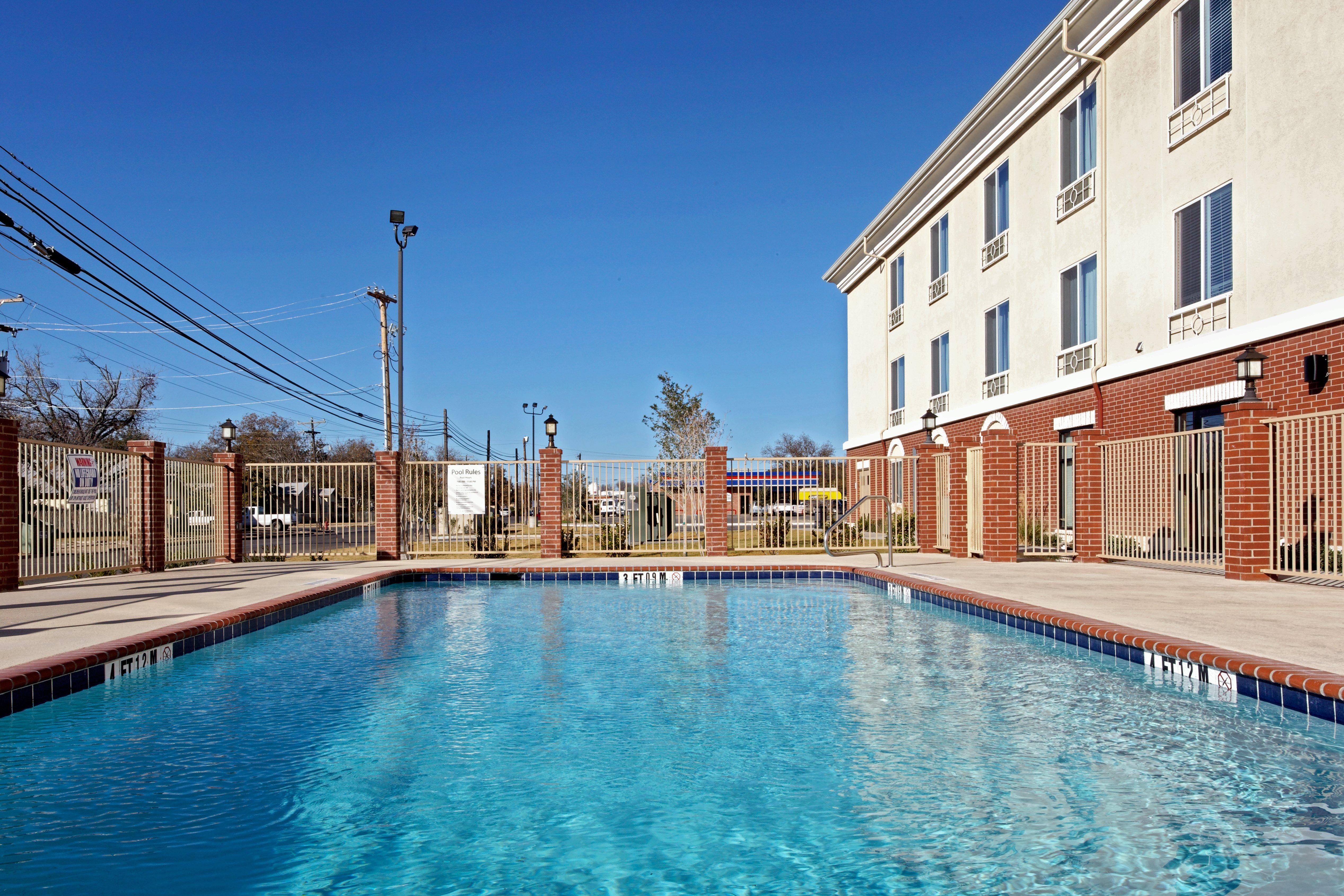 Holiday Inn Express & Suites Ozona By Ihg Zewnętrze zdjęcie